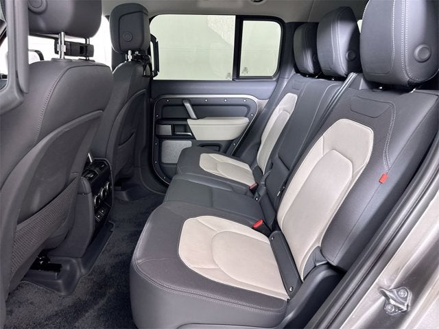 2024 Land Rover Defender X-Dynamic SE