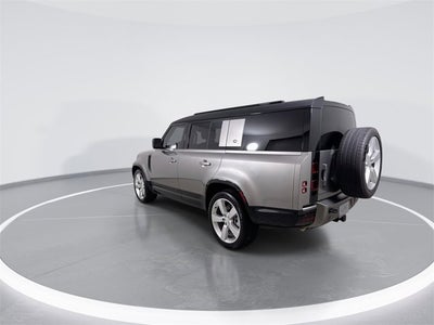 2024 Land Rover Defender X-Dynamic SE
