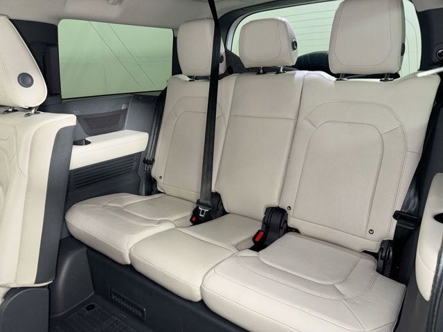 2024 Land Rover Defender S