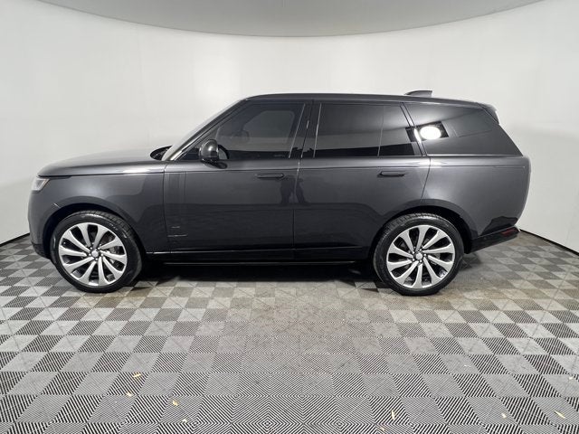 2023 Land Rover Range Rover SE