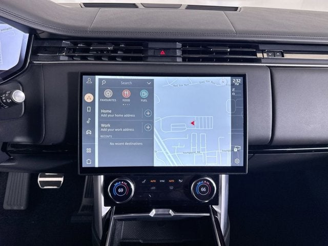 2023 Land Rover Range Rover SE