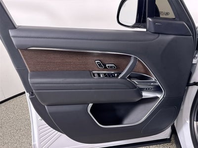 2024 Land Rover Range Rover SE