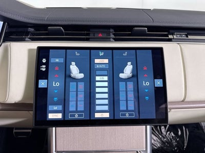 2025 Land Rover Range Rover SE
