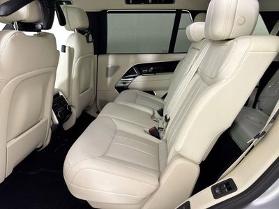 2025 Land Rover Range Rover SE