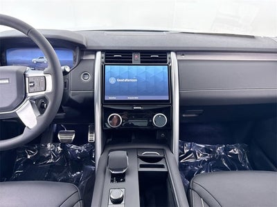 2024 Land Rover Discovery Dynamic SE