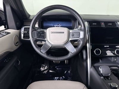 2024 Land Rover Discovery Metropolitan Edition