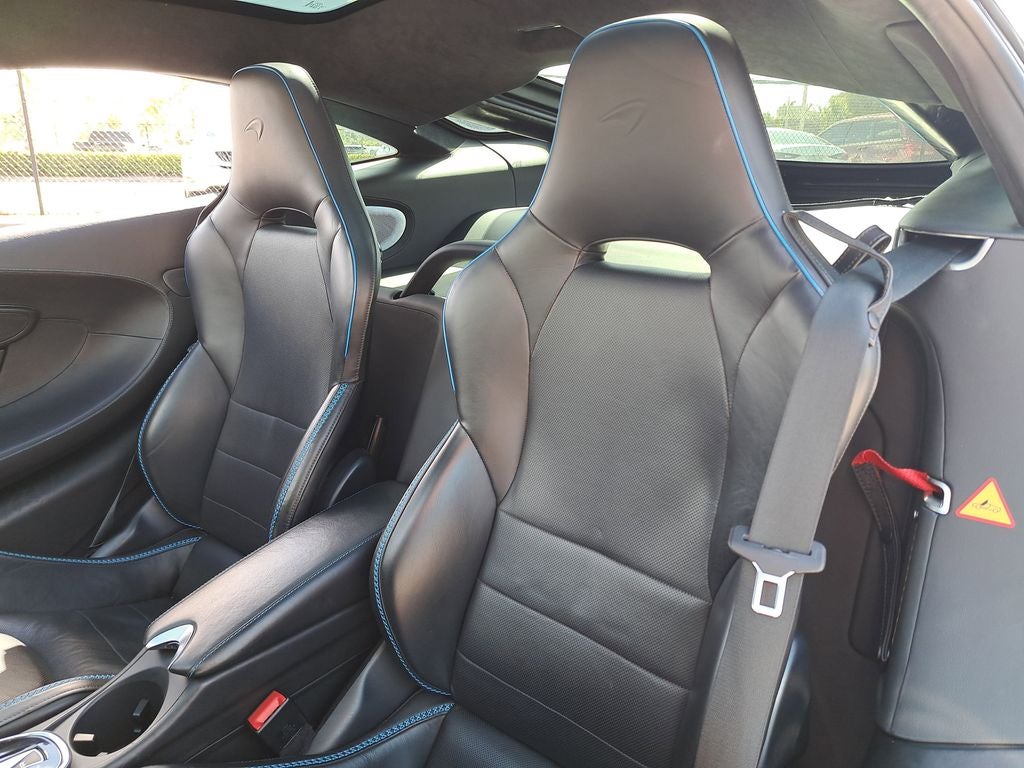 2022 McLaren GT Base