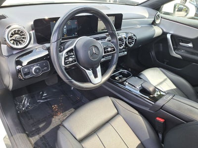 2022 Mercedes-Benz A 220 A 220