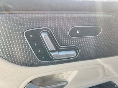 2022 Mercedes-Benz GLB 250 GLB 250 4MATIC®