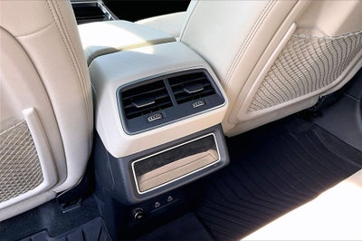 2024 Audi Q8 e-tron Premium Plus quattro