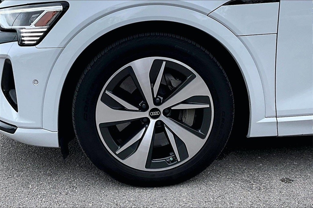 2024 Audi Q8 e-tron Premium Plus quattro