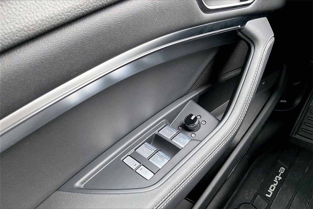 2024 Audi Q8 e-tron Premium Plus quattro