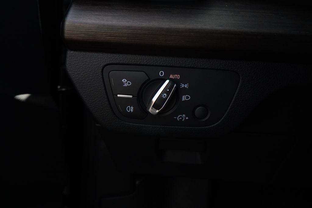 2023 Audi Q5 40 Premium quattro