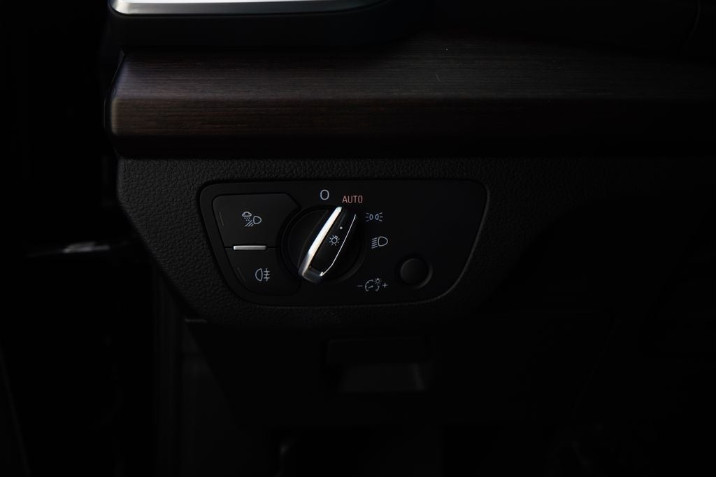 2023 Audi Q5 40 Premium quattro