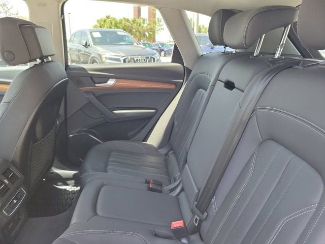 2023 Audi Q5 40 Premium