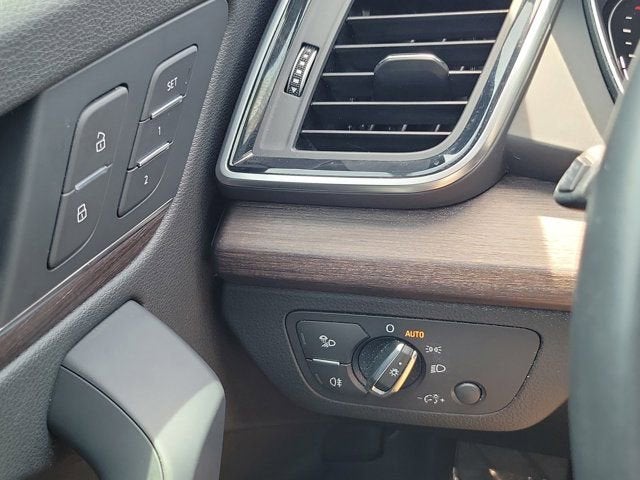 2023 Audi Q5 40 Premium
