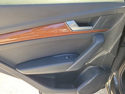 2023 Audi Q5 40 Premium