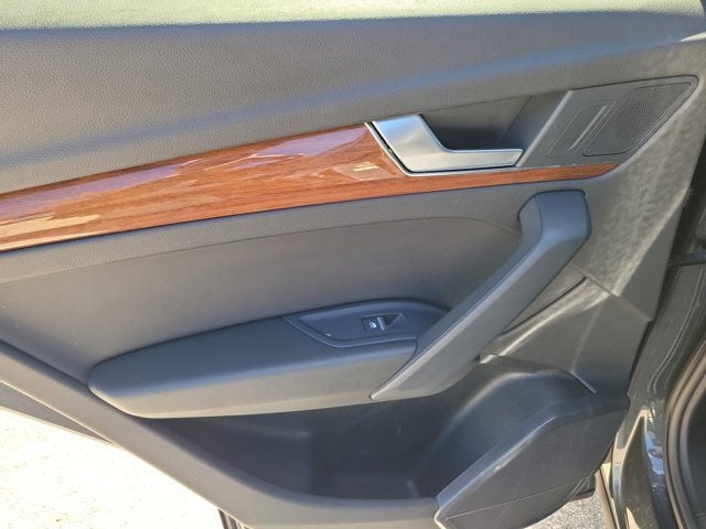 2023 Audi Q5 40 Premium