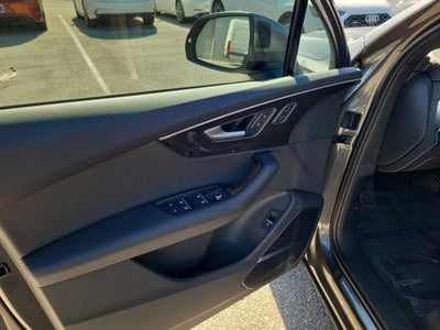 2025 Audi Q7 45 Premium