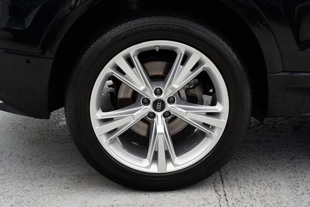 2023 Audi Q8 55 Premium quattro