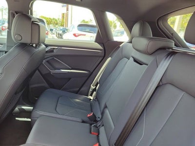 2025 Audi Q3 Premium