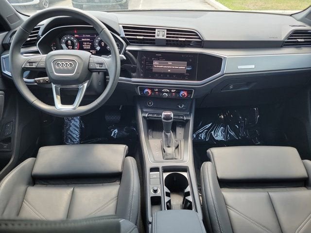 2025 Audi Q3 Premium