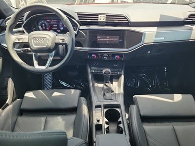 2025 Audi Q3 Premium