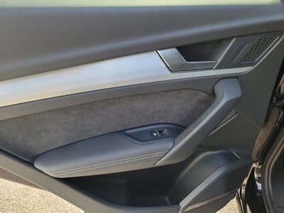 2024 Audi Q5 e 55 Premium Plus