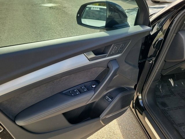 2024 Audi Q5 e 55 Premium Plus