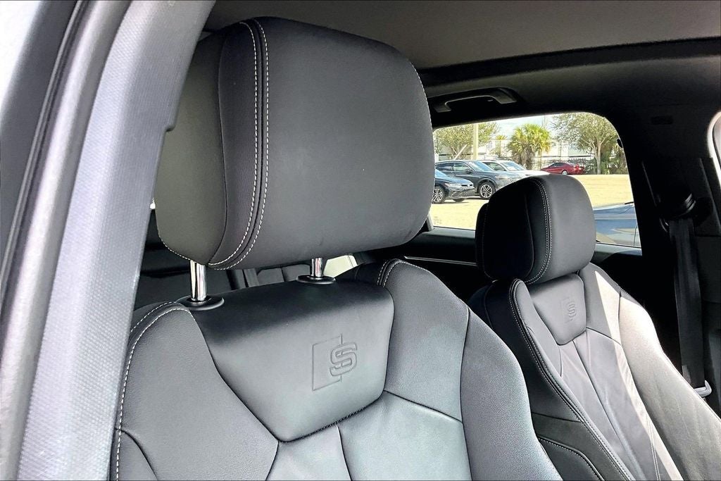 2020 Audi Q3 Premium Plus S line quattro