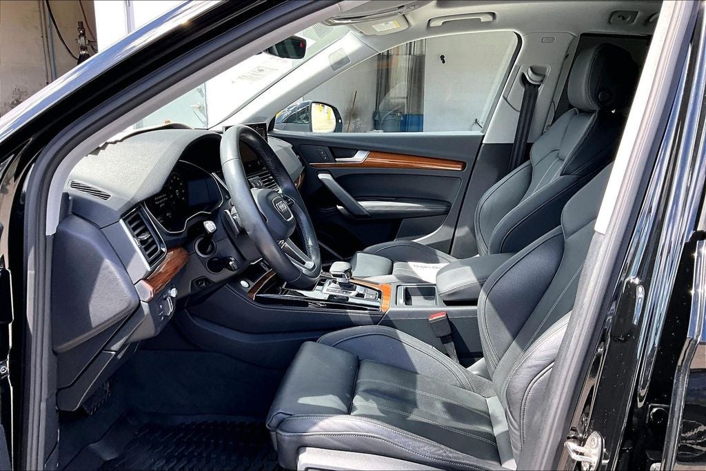 2022 Audi Q5 45 S line Prestige quattro