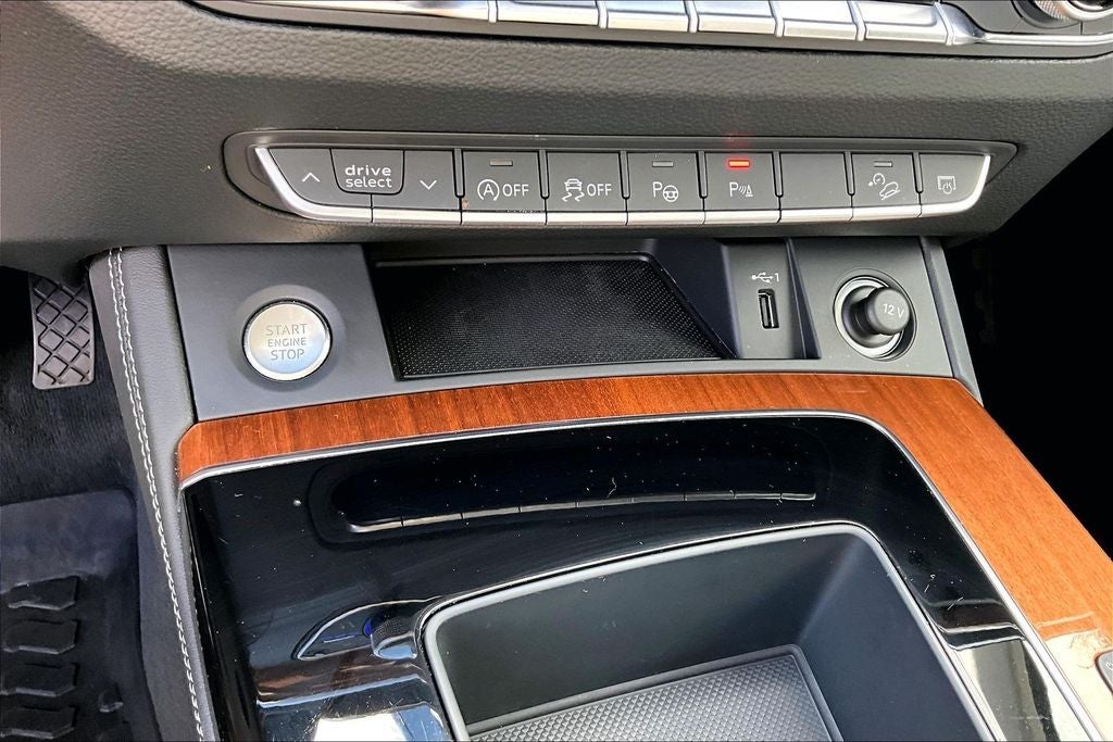 2022 Audi Q5 45 S line Prestige quattro