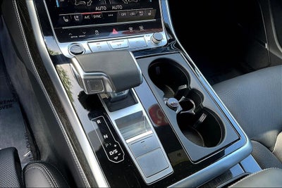 2025 Audi Q8 55 Prestige quattro