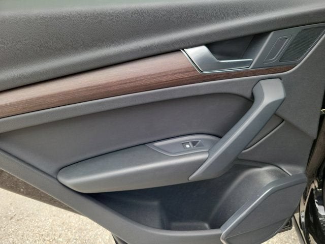 2023 Audi Q5 45 S line Premium