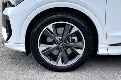 2024 Audi Q4 e-tron Premium quattro