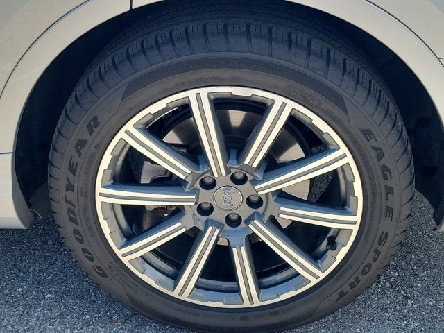2019 Audi Q7 55 SE Premium Plus