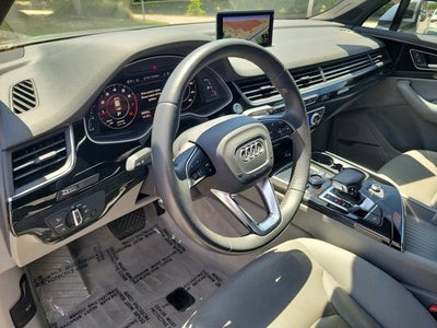 2019 Audi Q7 55 SE Premium Plus