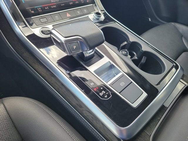 2023 Audi Q7 45 Premium Plus