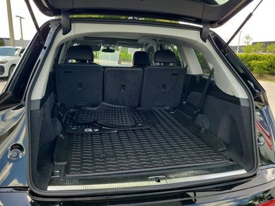 2023 Audi Q7 45 Premium Plus