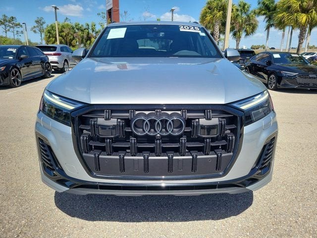2025 Audi Q7 45 Premium Plus