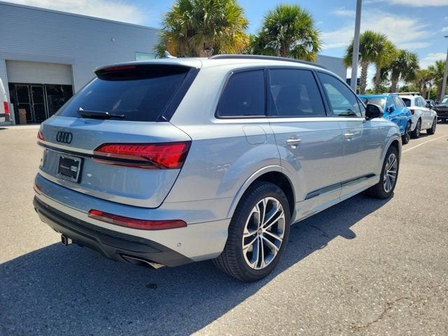 2025 Audi Q7 45 Premium Plus