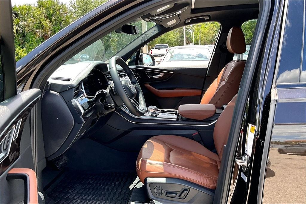 2023 Audi Q7 45 Premium Plus quattro