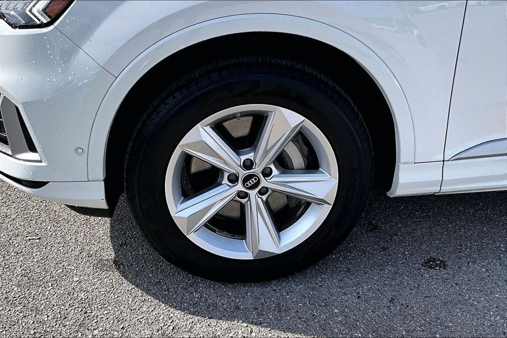 2023 Audi Q7 45 Premium Plus quattro