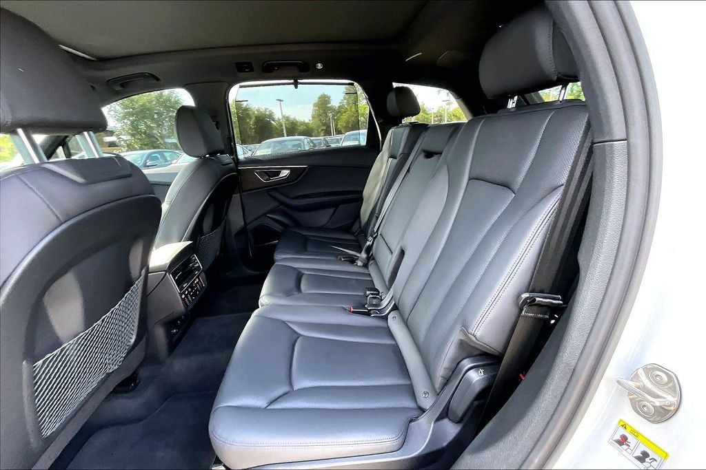 2023 Audi Q7 45 Premium Plus quattro