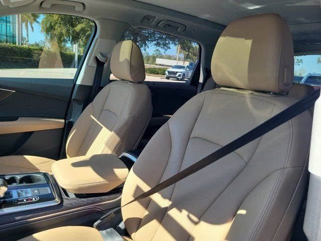 2025 Audi Q7 55 Premium Plus