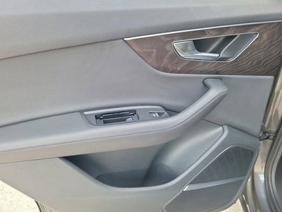 2021 Audi Q7 55 Premium Plus