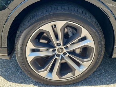 2023 Audi Q7 55 Premium Plus