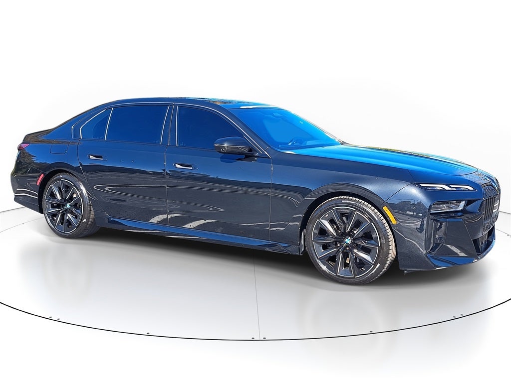 2023 BMW 7 Series 740i