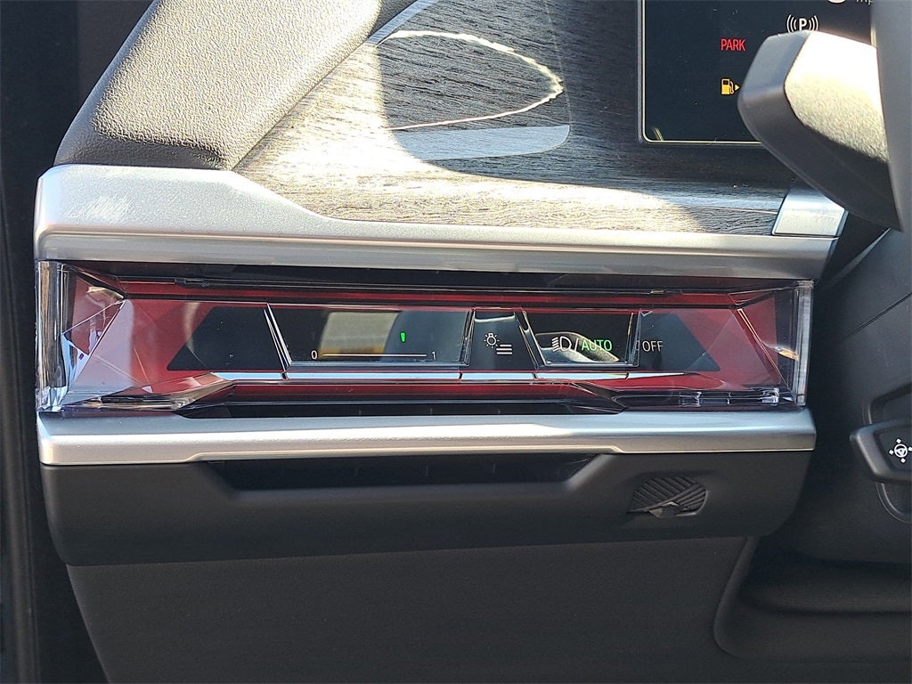 2023 BMW 7 Series 740i