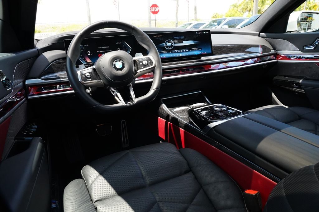2025 BMW 7 Series 740i xDrive
